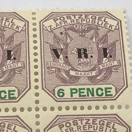 ZAR 1900 unmounted SACC 238 - block of 4 - 6 Pence stamps