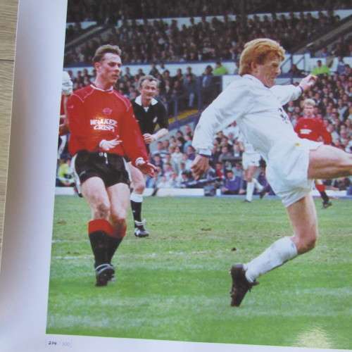 Gordon Stracham United football legend signed poster with COA - Big Blue Tube