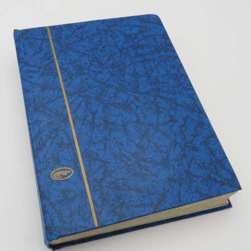 64 Page stamp album with over 2500 world stamps - Not checked
