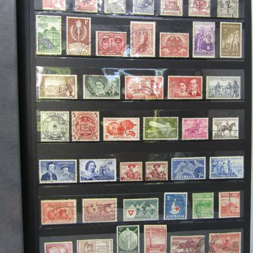 Slip Album with over 1400 stamps from Australia, Cook Islands, New Zealand and more