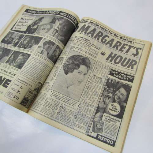 Daily Mirror and Sunday Pictorial 1960 magazine