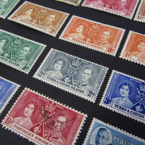 Lot of British commonwealth stamps - mint and used hinged