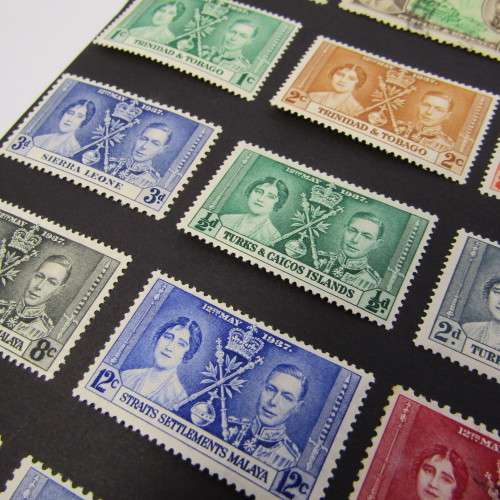 Lot of British commonwealth stamps - mint and used hinged