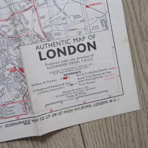 Vintage London Map - The authentic map including underground railway - 86 x 59cm