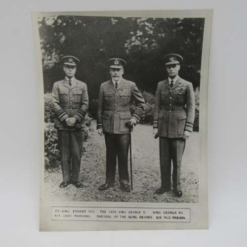 Photo of 3 Kings of England - Edward 8, George 5, George 6 in military uniforms
