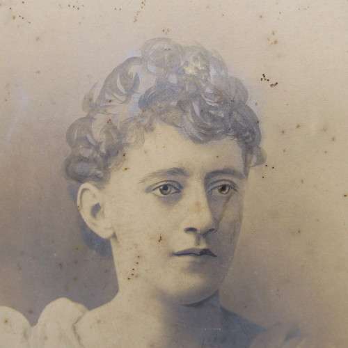 Antique photo portrait of unknown woman