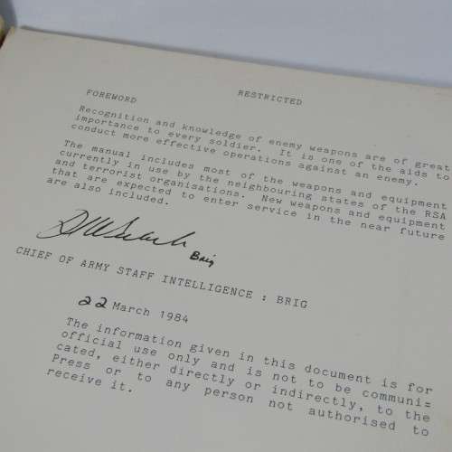 Bush War 1984 original Ken jou Vyand handbook signed by the brigadier Chief of army intelligence
