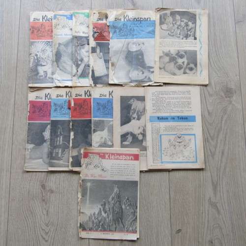 Lot of 13 well used books - Die Kleinspan 1958, 1959 and 1960 - some without covers