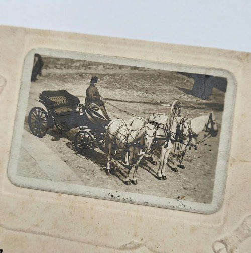 Russia to London early 1900`s with Russian stamp and cancellations on back of picture of carriage
