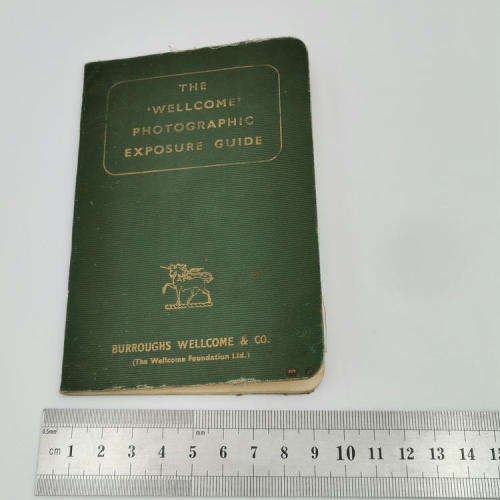 The Wellcome photographic exposure guide - Vintage