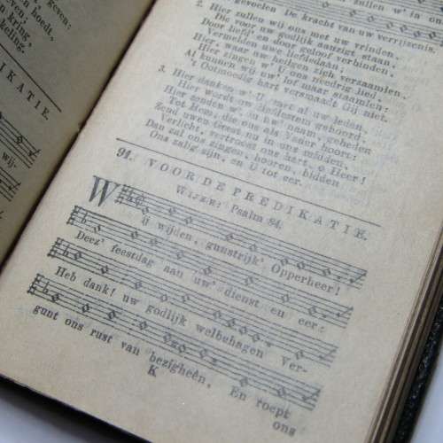 Pair of 1918 Psalmen and Gezangen pocket books