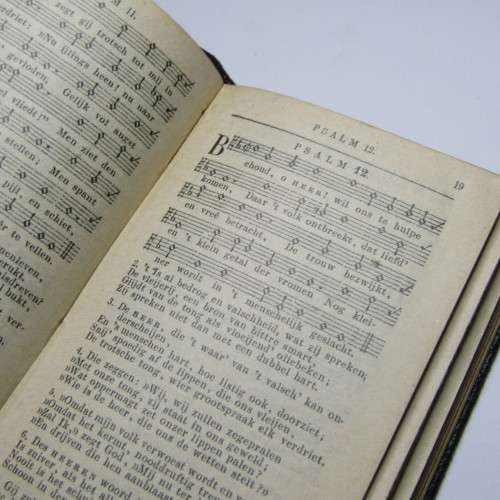 Pair of 1918 Psalmen and Gezangen pocket books