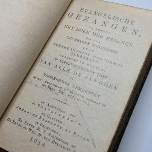 Pair of 1918 Psalmen and Gezangen pocket books