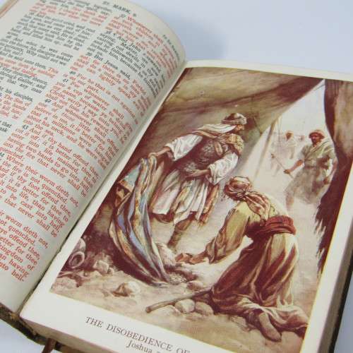 The Red Letter New Testament Bible with olive wood cover