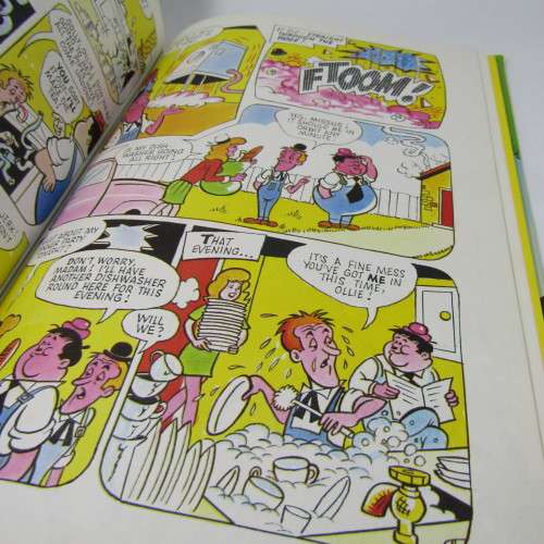 Larry Harmon`s Laurel & Hardy annual comic book