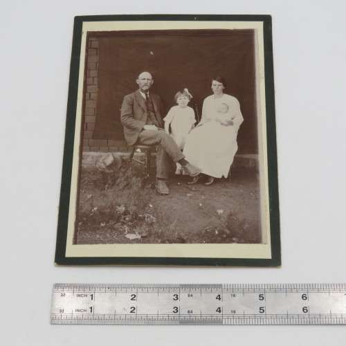 Antique photo of Sannie ( born Marais ) & Maas Jordaan & their 2 children