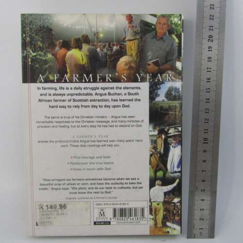 A Farmer`s Year by Angus Buchan