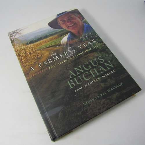 A Farmer`s Year by Angus Buchan