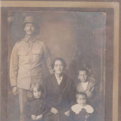 1917 picture of WW2 soldier & his family - framed