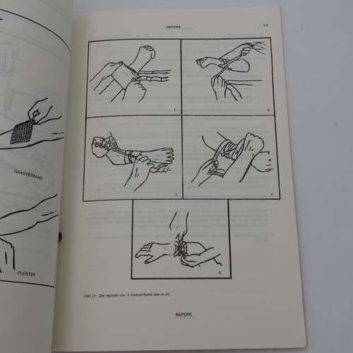 SA Army - Makkerhulp - booklet 1987 issue