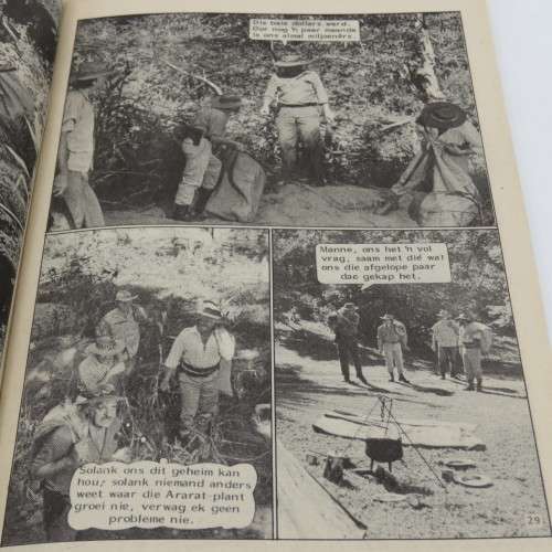 Die Wit Tier Afrikaans photo comic book No 102 - Good Condition