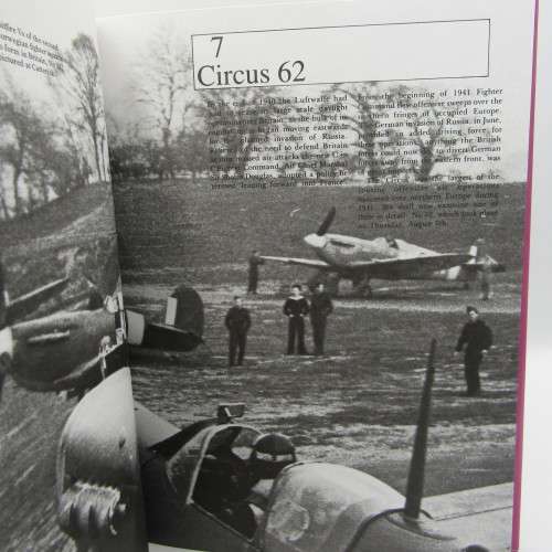 Spitfire A complete fighting history - by Alfred Price 1991 Edition - Excellent Condition