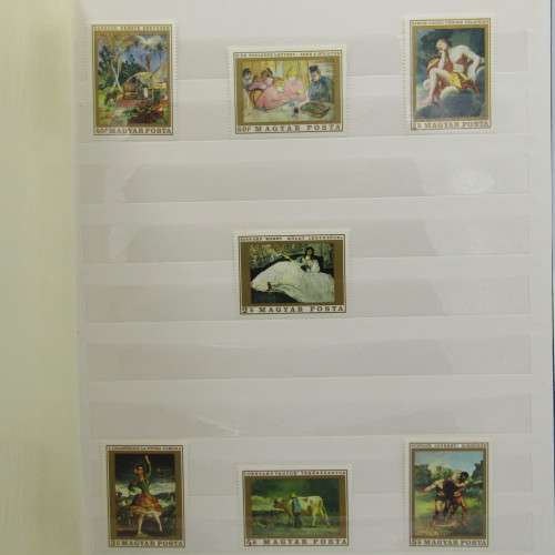Thematic stamp collection in Top condition book - Almost 200 Art stamps