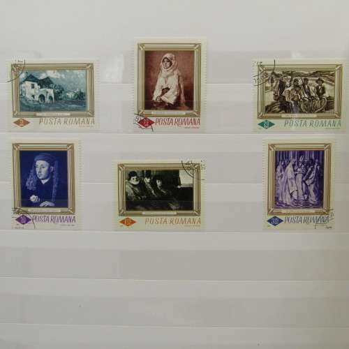 Thematic stamp collection in excellent condition album - Over 120 Art stamps