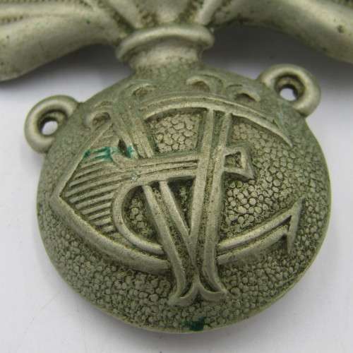 WW2 Italian Carabinieri Military police metal cap badge