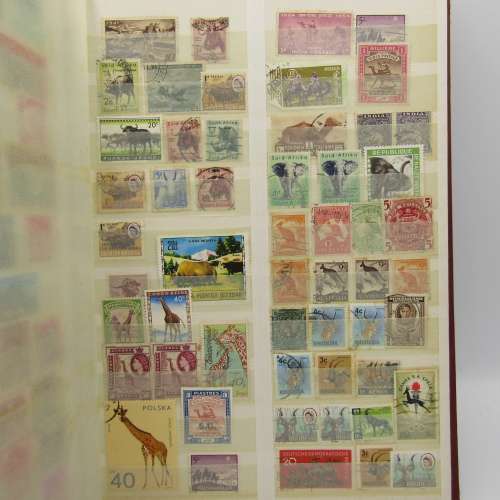 Album with Thematic stamps - 433 in Total