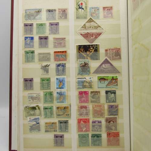 Album with Thematic stamps - 433 in Total