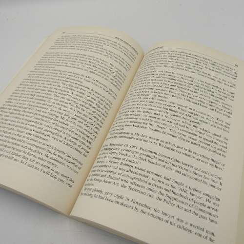 Into the heart of Darkness - Confessions of Apartheids Assassins by Jacques Pauw