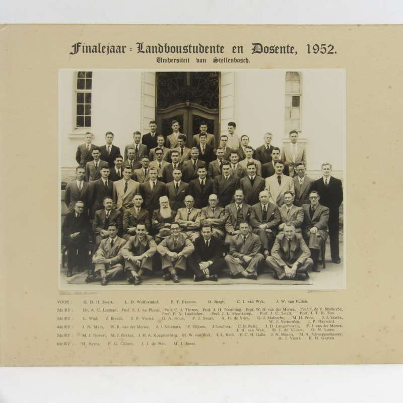 1952 Photo of Agriculture Students and Lecturers of Stellenbosch University with names