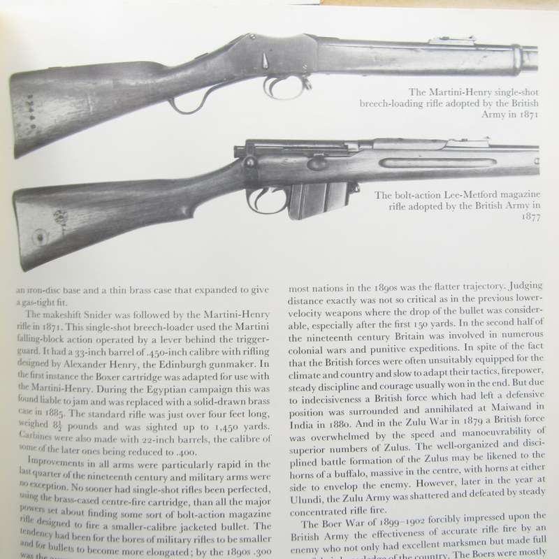 The World of Guns by Richard Akehurst