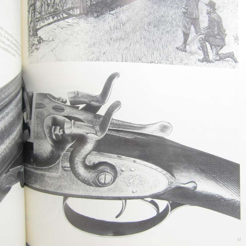The World of Guns by Richard Akehurst