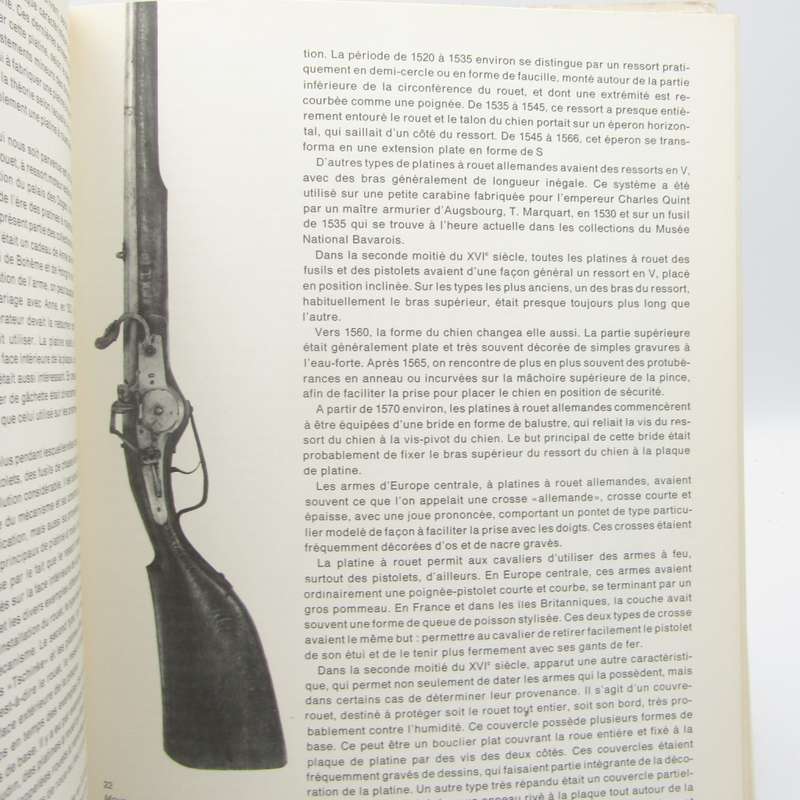 Armes A Feu Anciennes by Grund - Firearms handbook