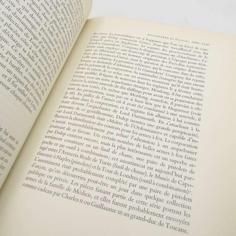 Les Armes a Feu Anciennes 1660 - 1830 - French edition - Old Firearm by JF Hayward