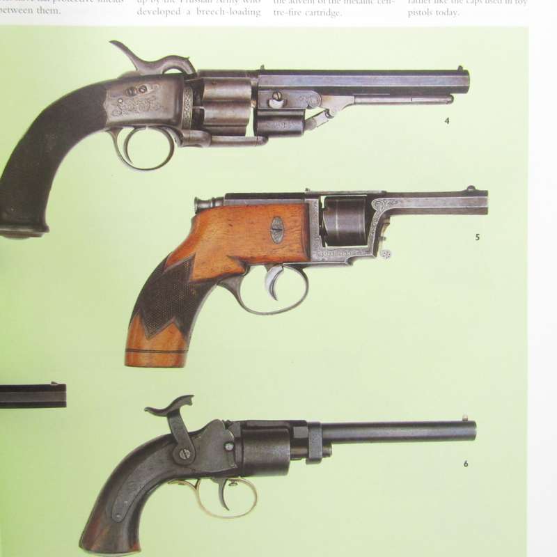 Military Small Arms - 300 Years of Soldiers Firearms by Graham Smith