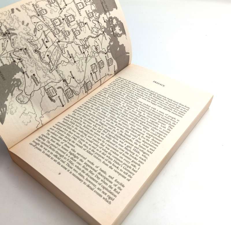 Last days of the Reich by James Lucas - cassell collection