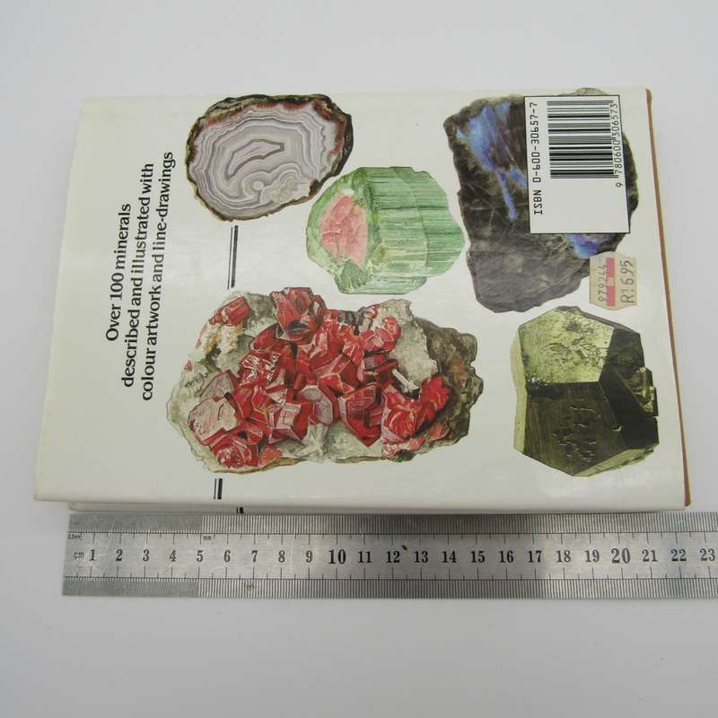 Hamlyn Colour Guides Minerals by Jaroslav Svenek