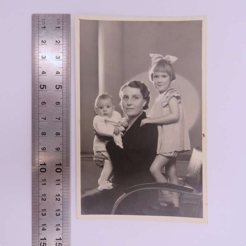 Bloemfontein postcard made by Danie Brink of lady and her 2 children (Rottich family) - Taken with