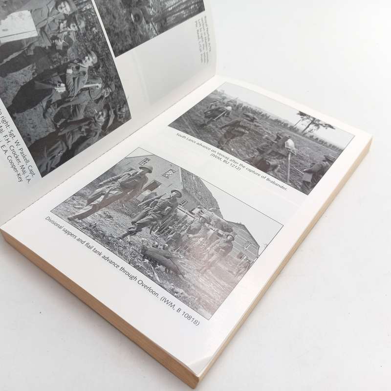 Monty`s Iron Sides - From the Normandy Beaches to Bremen with the 3rd division by Patrick Delaforce