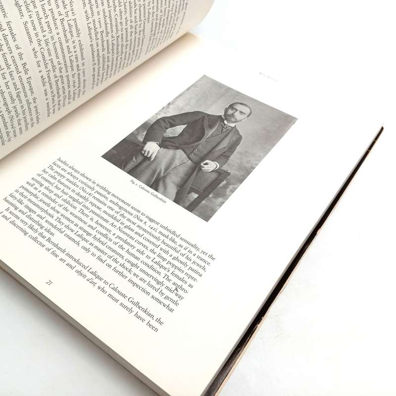 The Jewellery of Rene Lalique by Vivienne Betker