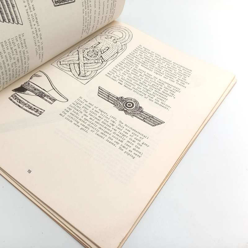 Luftwaffe uniforms, insignia, daggers and medals pf the German Air Force 1935 - 1945 - Book 1
