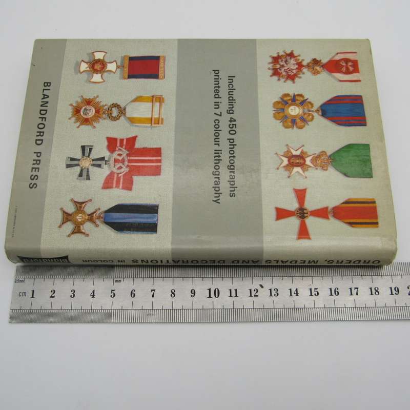 Orders, Medals and Decorations of Britain and Europe in colour by Paul Hieronymussen