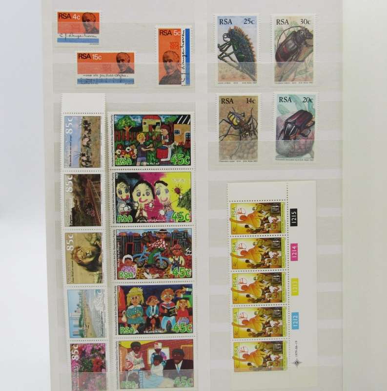 Excellent album with more than 650 South Africa mint stamps