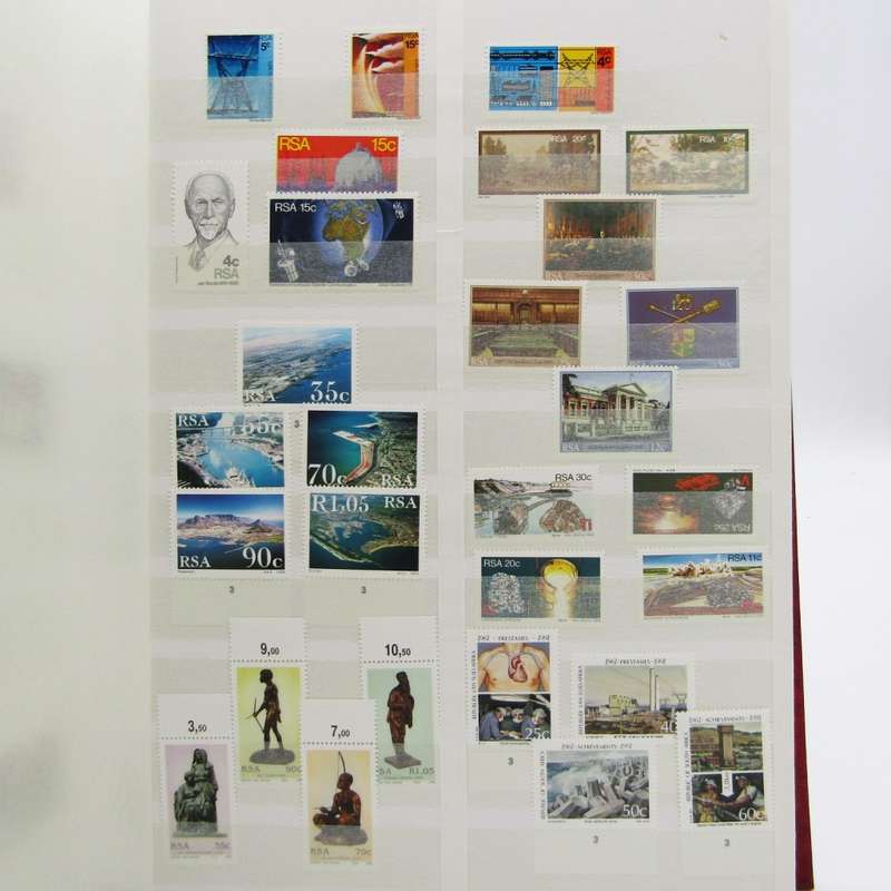 Excellent album with more than 650 South Africa mint stamps