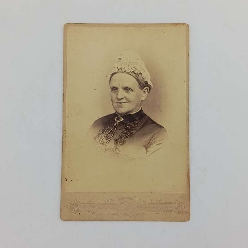 Antique photo of lady set by JW Tattersall in Accrington, UK - inscribed Arthur & Lill at the back