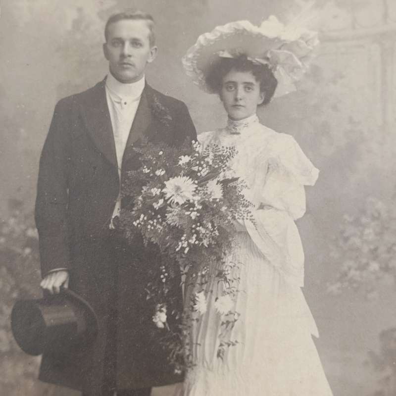 Antique photo set in Accrington, England - Probably one of them is connected to the Lill family