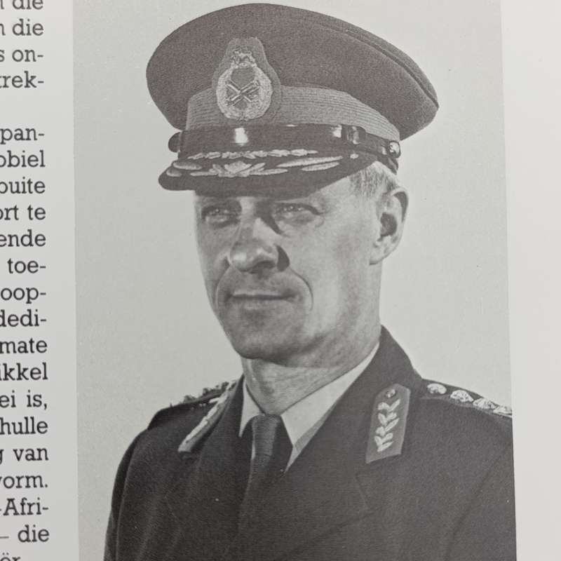 Die Suid-Afrikaanse Krygsmag deur Helmoed- Romer Heitman